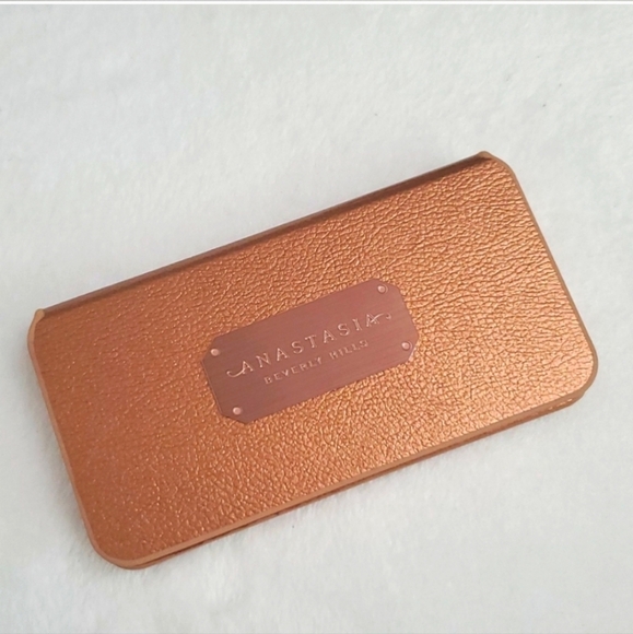 Anastasia Beverly Hills ABH TROPICAL GETAWAY Face Palette in Deep - Picture 5 of 12